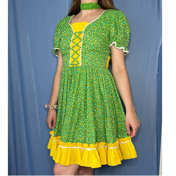 Vintage Dresses & Skirts - Green and Yellow Cottage Ruffle Dress